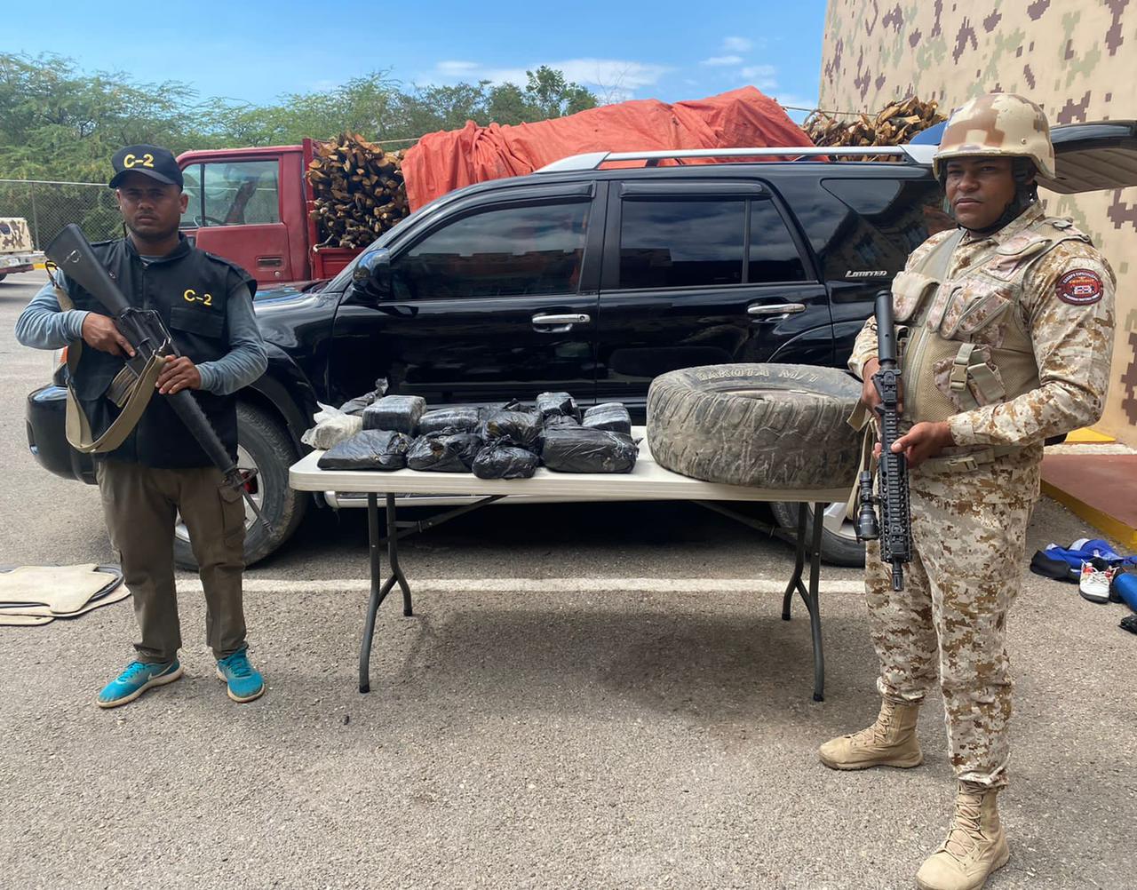 decomisan 44 libras de presunta marihuana en pedernales NULL