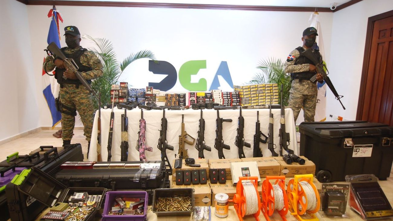 Aduanas detiene millonario contrabando de armas de alto calibre NULL