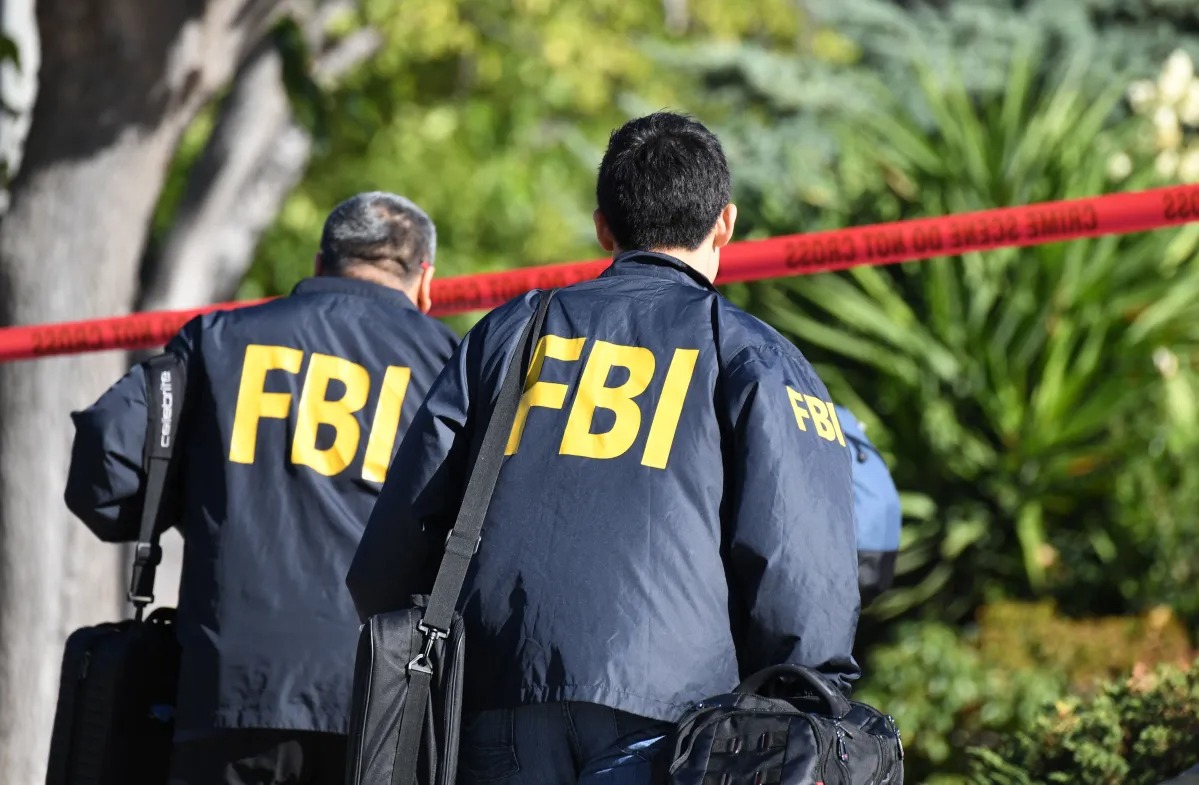 agentes del fbi llegarán en las próximas horas a ecuador para investigar asesinato de candidato presidencial Lasso dijo que solicitó apoyo del FBI para la investigación de este crimen, recibiendo el visto bueno de los Estados Unidos.