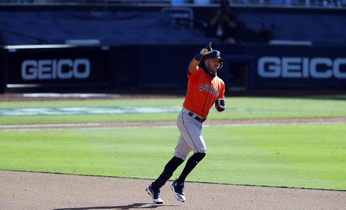 el puertorriqueño carlos correa enfrenta su pasado en serie divisional de la liga americana Campeón de la Serie Mundial del 2017 con los Astros, Correa ha disputado 17 series de postemporada, 16 de ellas con el conjunto de Houston, situándose como uno de los bateadores más productivos en esta etapa de la temporada.