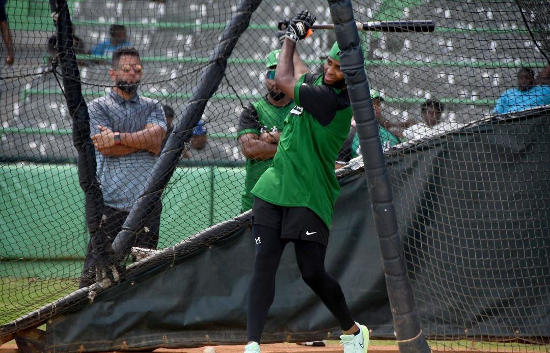 estrellas y escogido reciben nuevas integraciones para torneo béisbol Para los Padres también lanzó Leasher, en los niveles AA y AAA, después de hacerlo con las Estrellas la temporada pasada, cuando abrió y relevó en juegos. Esta vez sólo será lanzador abridor, según ha declarado el gerente general de las Estrellas, Manny García.