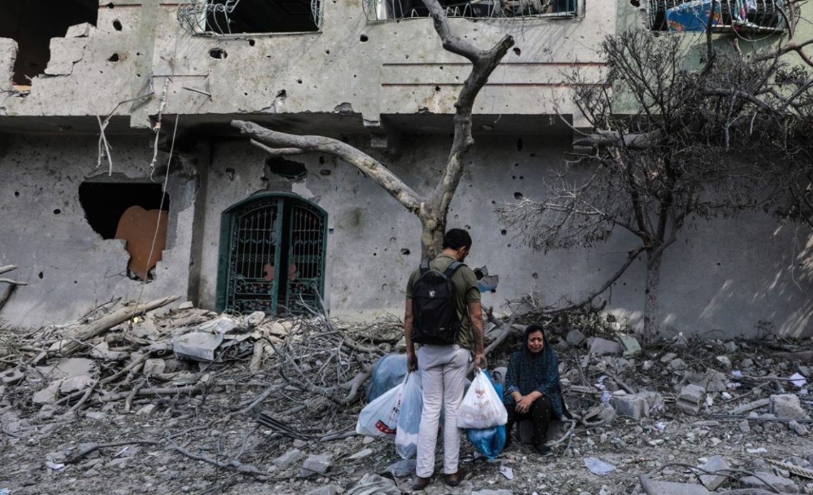 conozca los últimos acontecimientos relacionados con la guerra entre israel y hamas En Israel, más de 1.400 personas han muerto y por lo menos 199 – entre ellas niños – fueron secuestradas por Hamas y llevadas a Gaza, según autoridades israelíes.