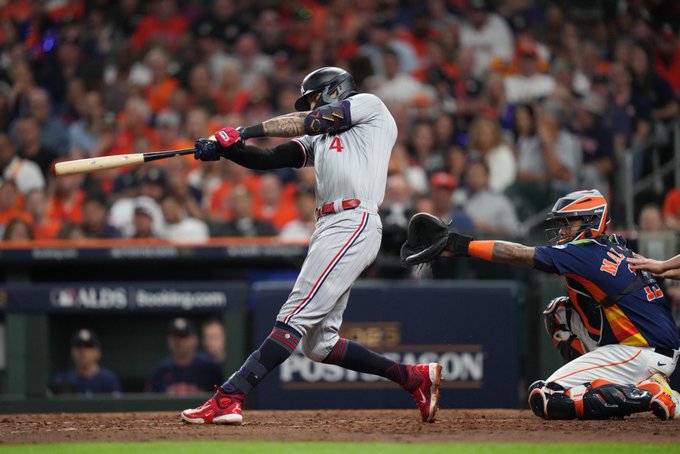correa y lópez toman houston en jornada de poder para garver en la postemporada de mlb Kyle Farmer pegó un jonrón de dos carreras, en tanto que Royce Lewis, el dominicano Jorge Polanco y el puertorriqueño Willi Castro anotaron una carrera cada uno para contribuir con el triunfo de los Mellizos .