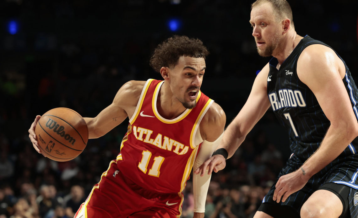 trae young empata el récord de doncic en méxico para darle el triunfo a los hawks