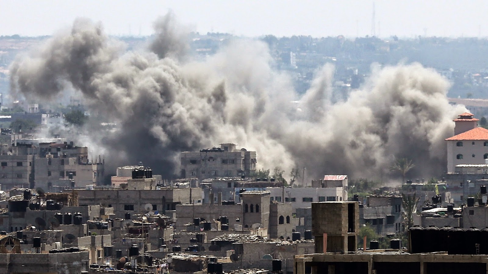 los ataques de israel causan 316 muertos en gaza en un día y la ayuda humanitaria se reduce