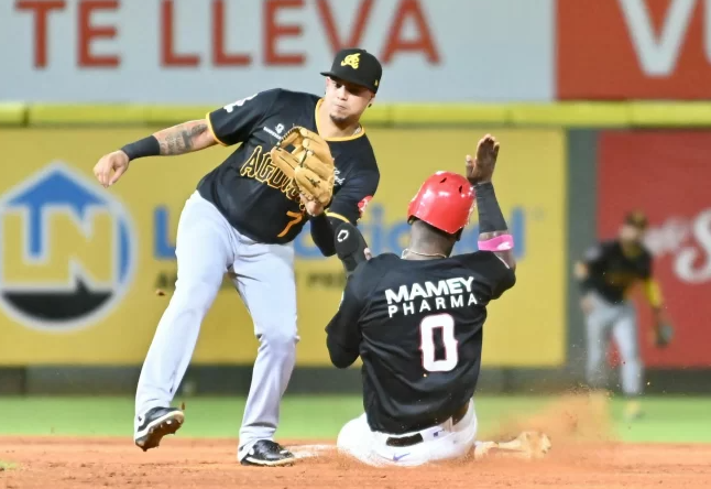 leones ganan su cuarto juego seguido y empeoran situación de las Águilas