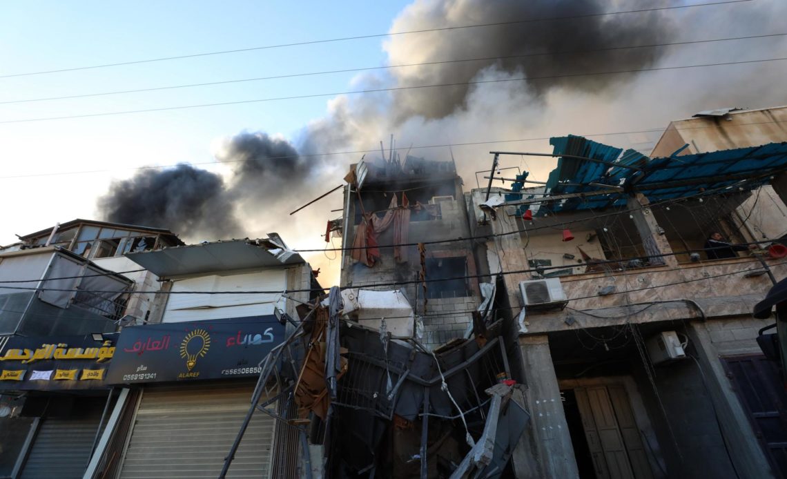 Israel informa del ataque a más de un centenar de objetivos de Hamás en Gaza