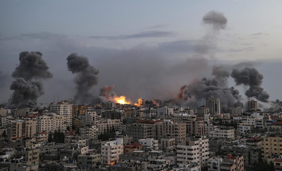 Israel intensifica los ataques a Hamás en busca del control total del norte de Gaza