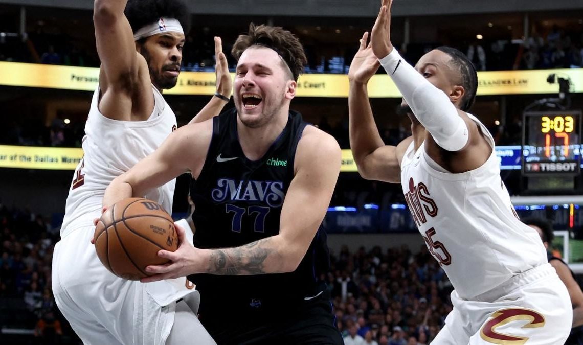 Los Mavericks se estrellan contra los Cavaliers y los Suns toman aire ante los Rockets