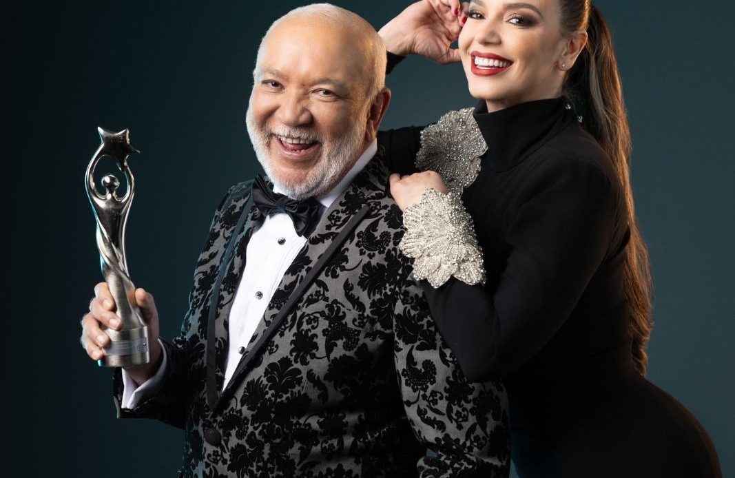 Jochy Santos y Hony Estrella presentarán los Premios Soberano 2024