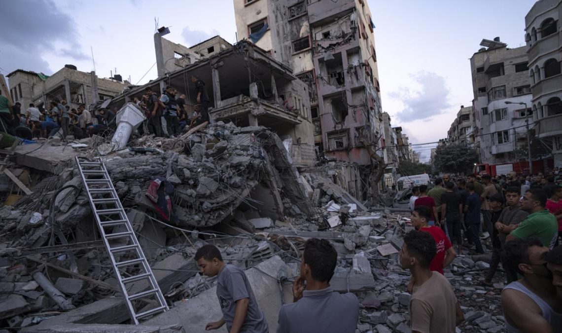 Mueren 130 personas en Gaza en las últimas 24 horas; suman 27.840 fallecidos en 125 días