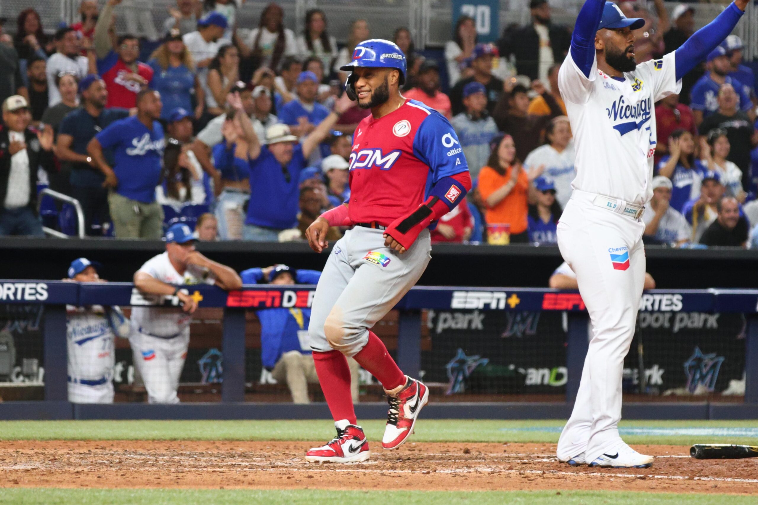 Licey (RD) remonta, vence a Nicaragua y obtiene su primera victoria en la Serie del Caribe