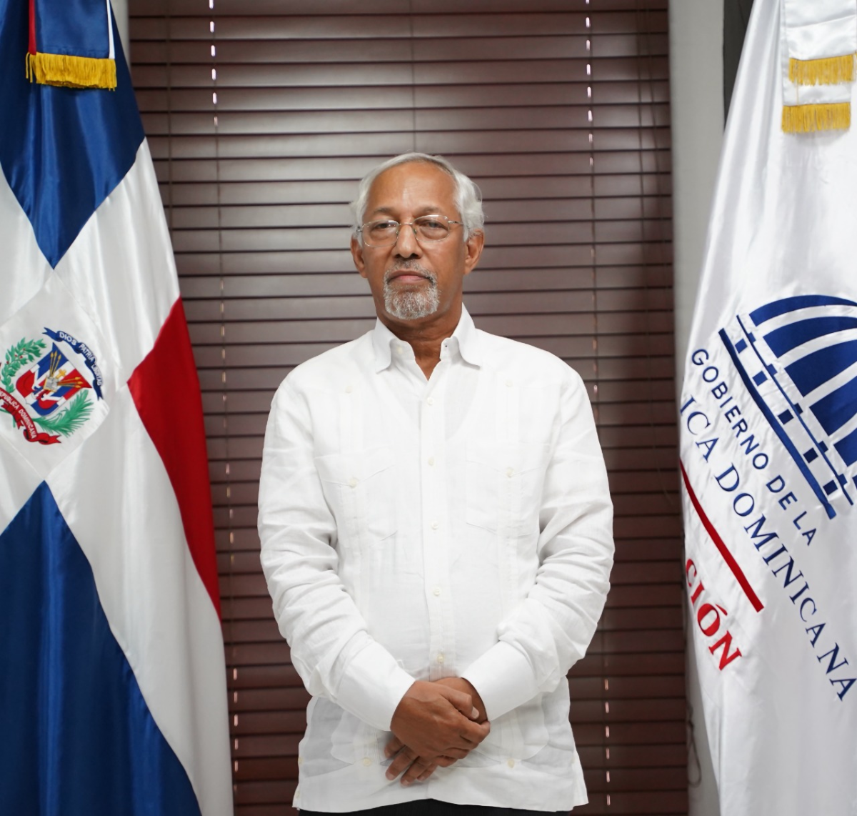 Ángel Hernández: "Es inexplicable que todavía existan escuelas que no tienen un sanitario adecuado"