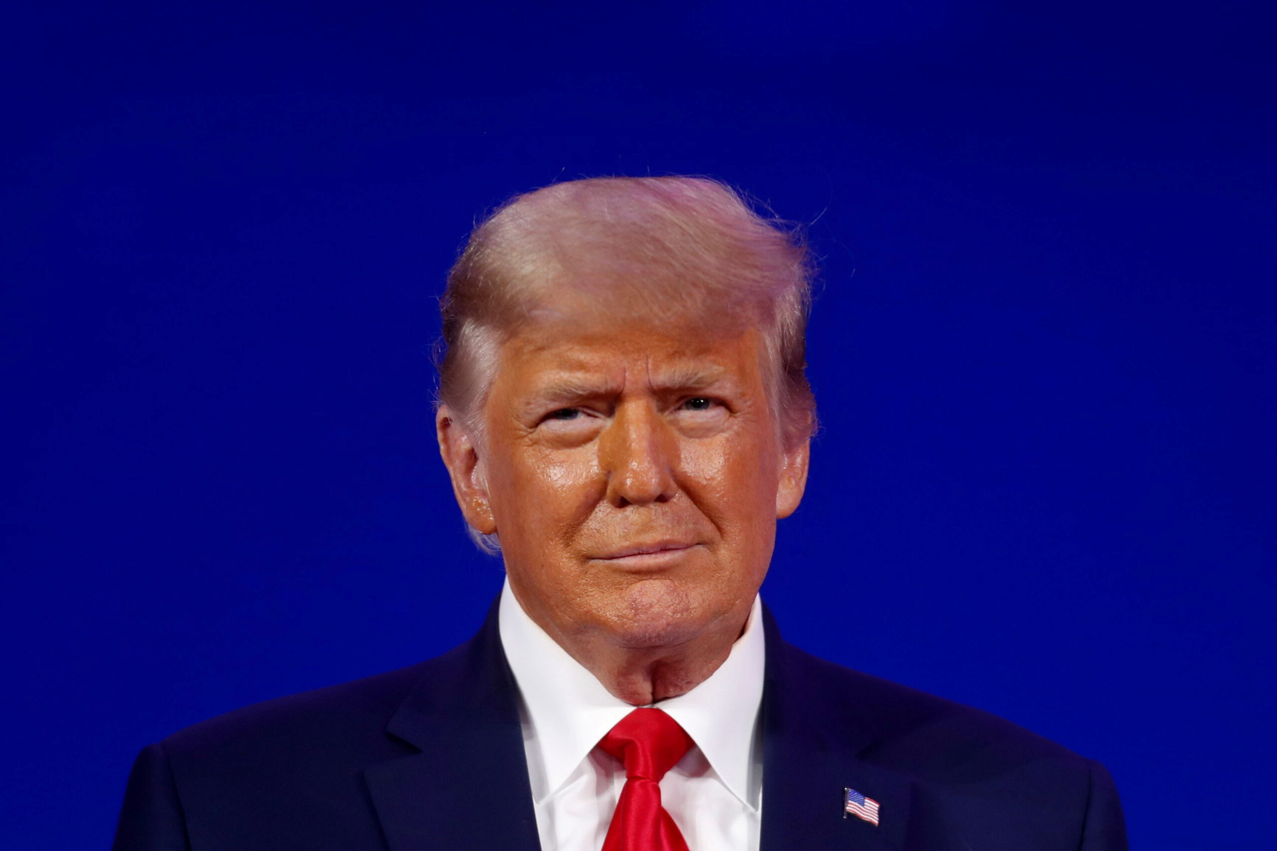 Juez de EEUU autoriza a fiscal que procesó a Trump a seguir en el caso