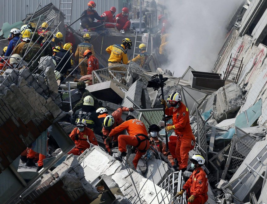 Ascienden a nueve los muertos por el terremoto de Taiwán, que deja más de 100 réplicas