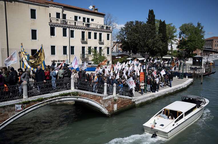 Venecia pone en marcha su boleto diario de cinco euros para frenar el turismo de masas