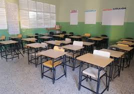 Algunas escuelas acatan llamado a paro de la ADP, otras priorizan la enseñanza
