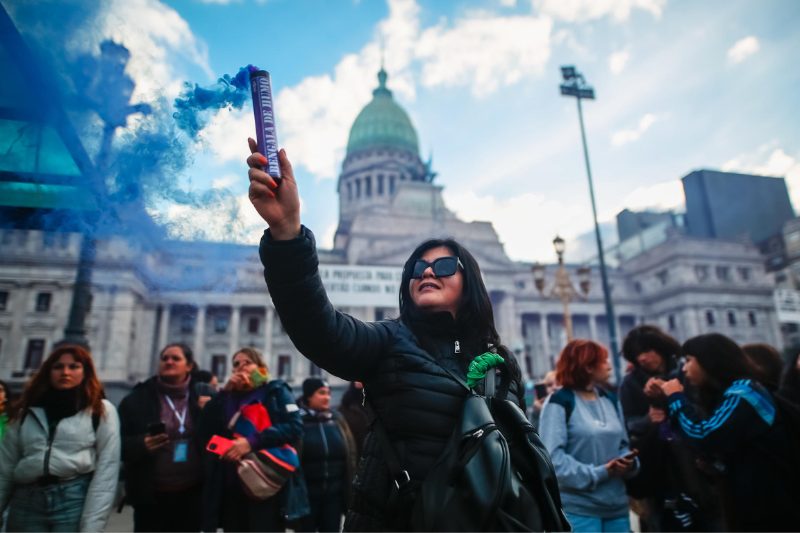 El Gobierno de Argentina disuelve el área de protección contra la violencia de género