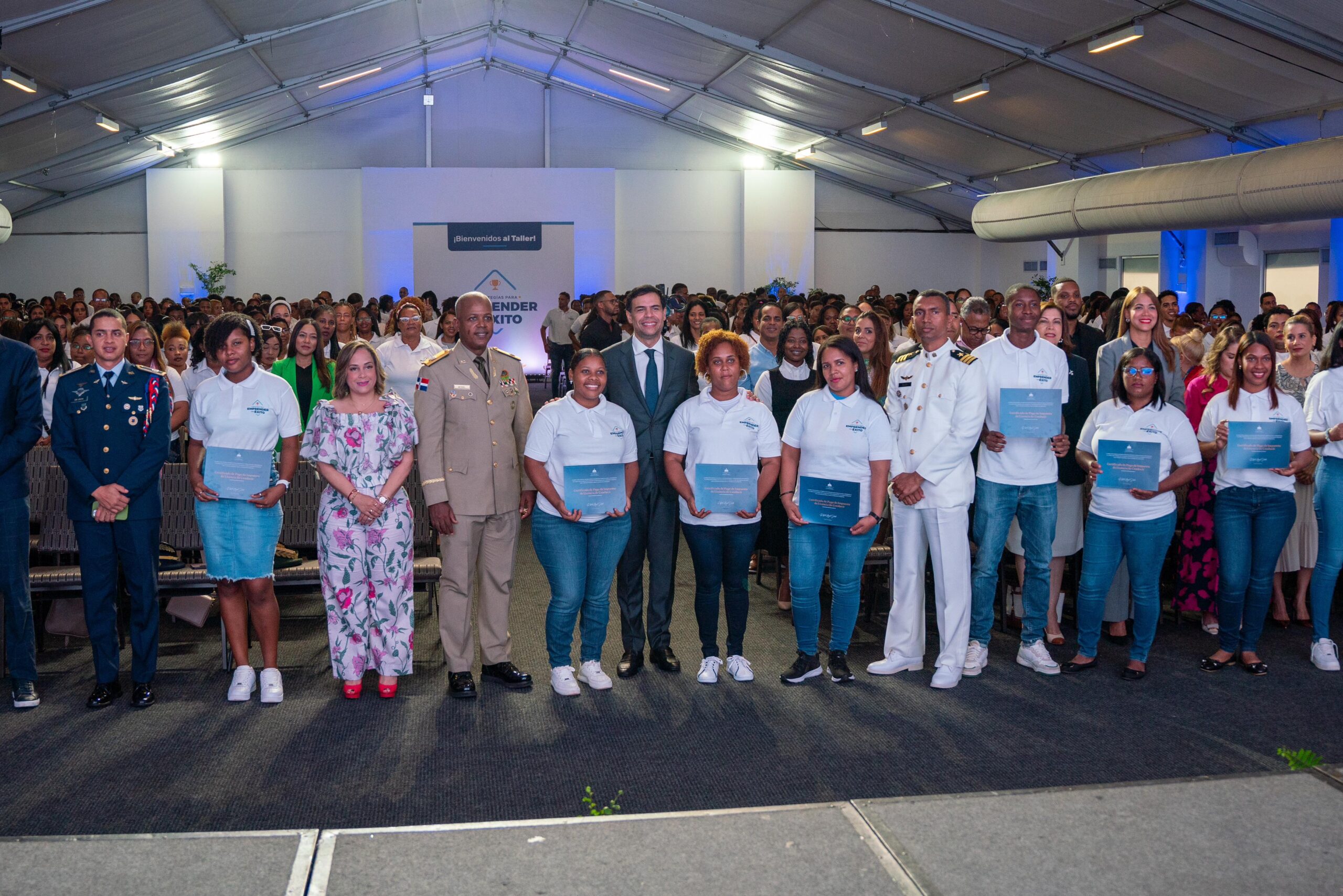 Propeep y Escuelas Vocacionales de las FF.AA y PN benefician 2,975 estudiantes con cursos técnicos en primer semestre de este año