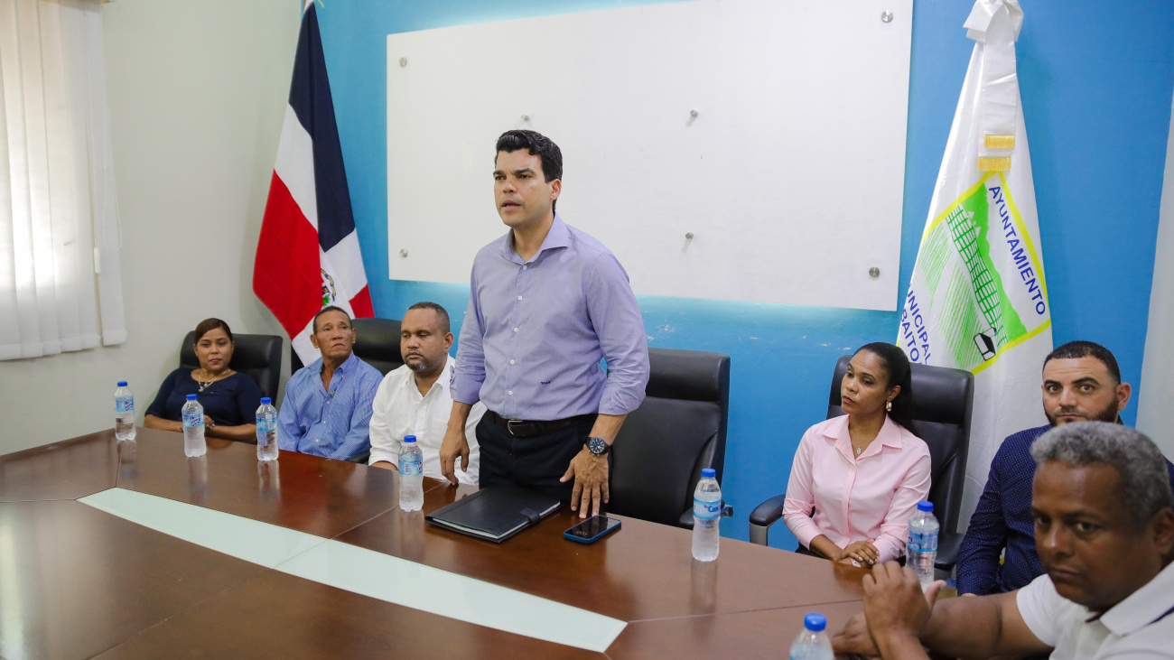 Director ejecutivo del Inapa da a conocer diseño nuevo acueducto Baitoa-Tavera