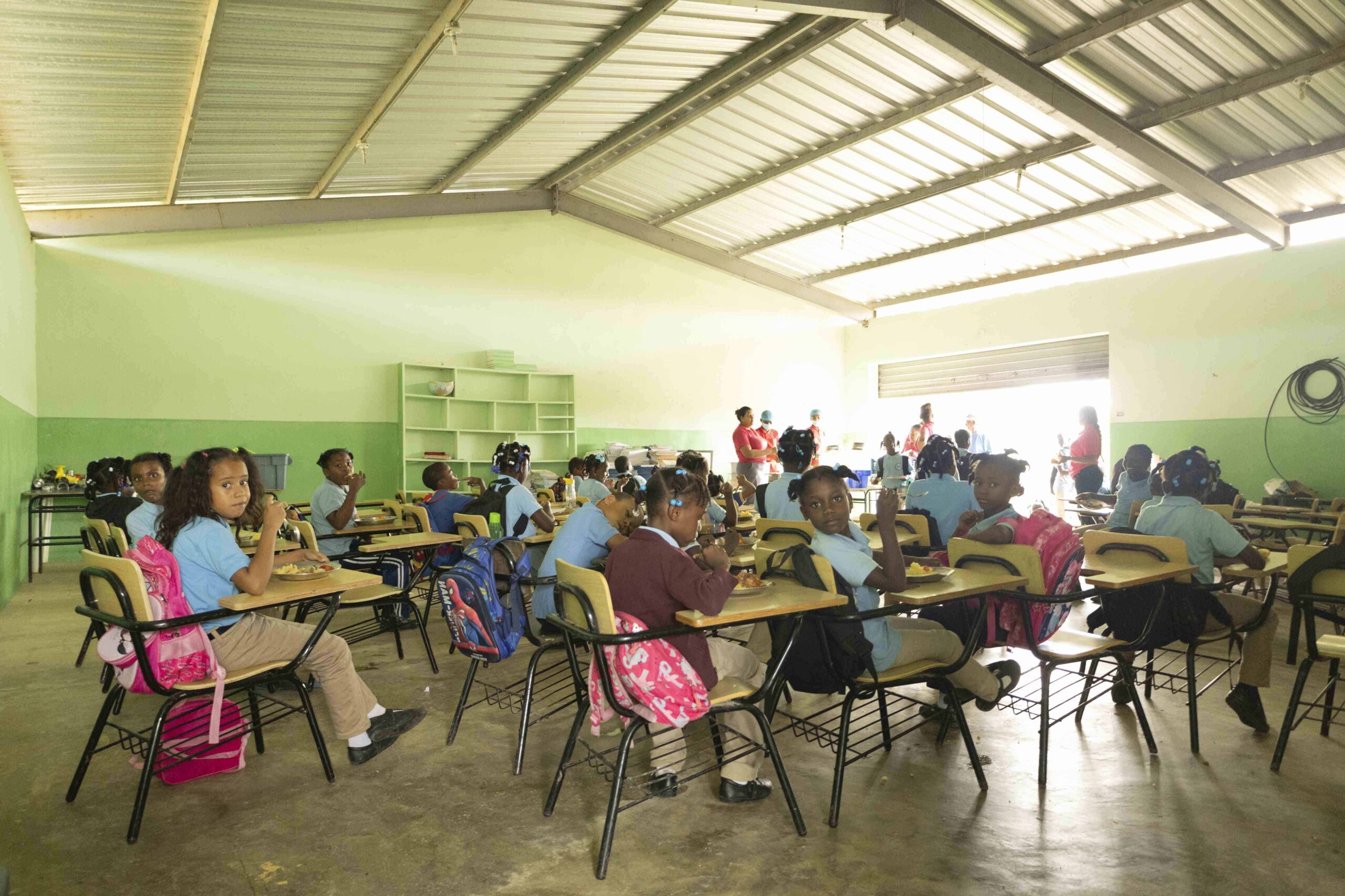 De granja a escuela: cuando el deseo de enseñar supera las precariedades