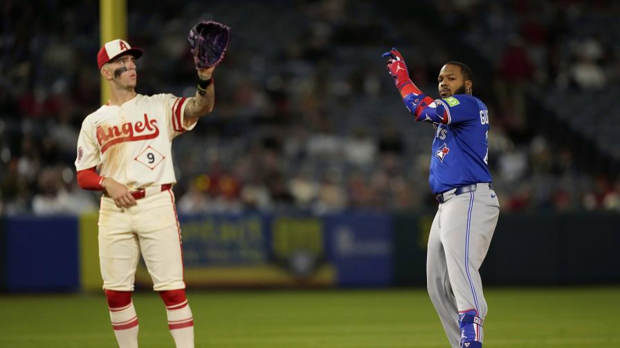 Vladimir Guerrero Jr. pega tres hits en remontada de Toronto ante Angelinos