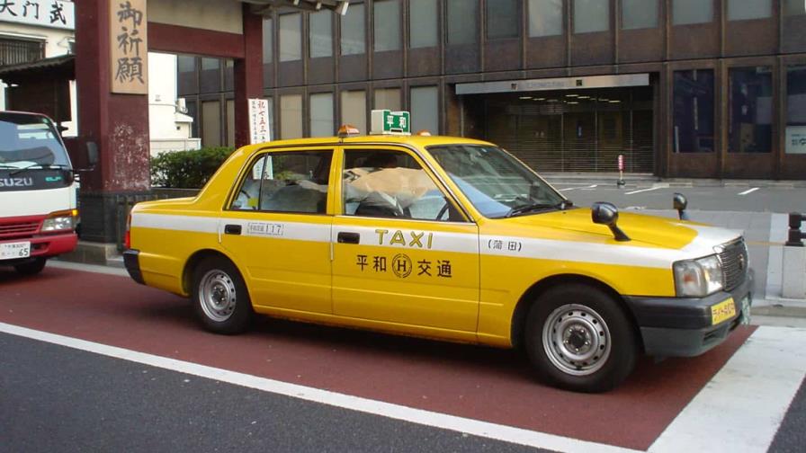 Detienen a un taxista japonés bajo sospecha de drogar y violar a unas 50 mujeres