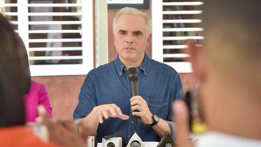 Minerd no hará concurso de oposición hasta que designe a pasados docentes ganadores