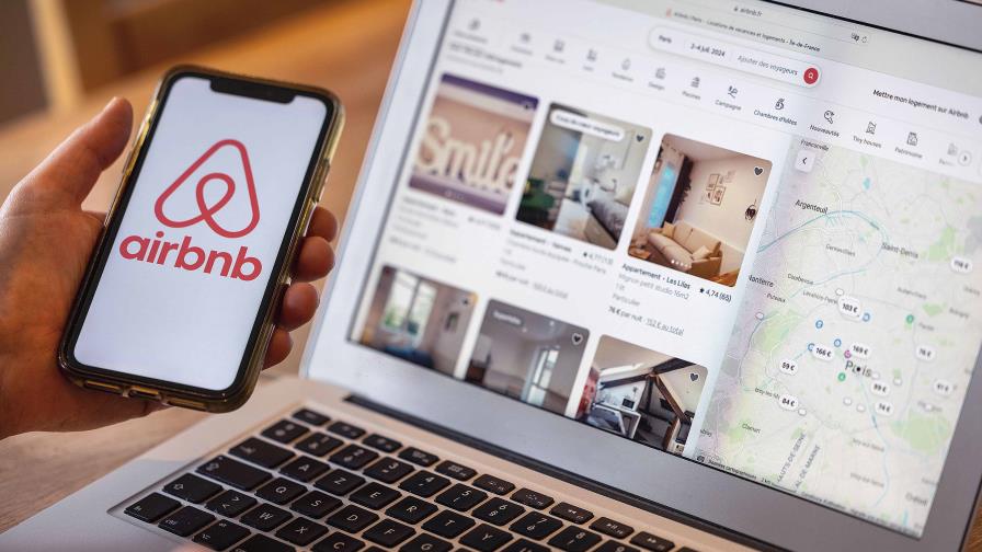 Mientras España regula a Airbnb y Booking, la RD sigue sin control normativo