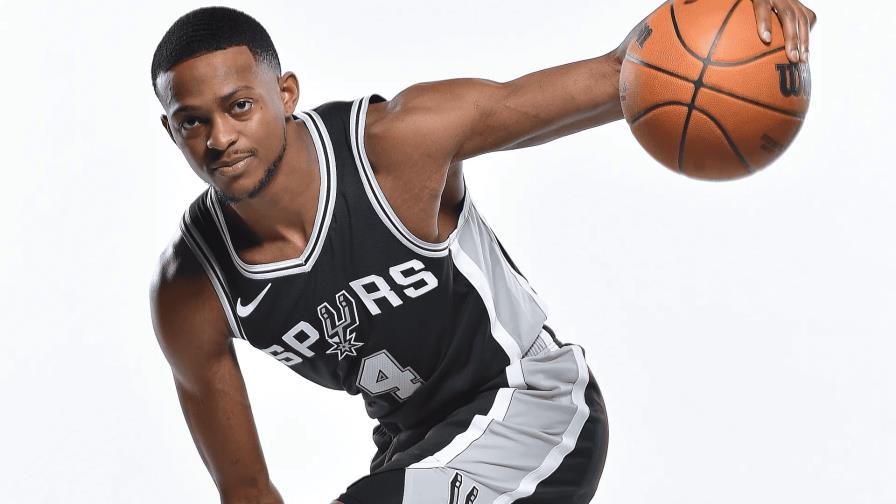 Los San Antonio Spurs acuerdan una extensión de cuatro años con De’Aaron Fox, según medios
