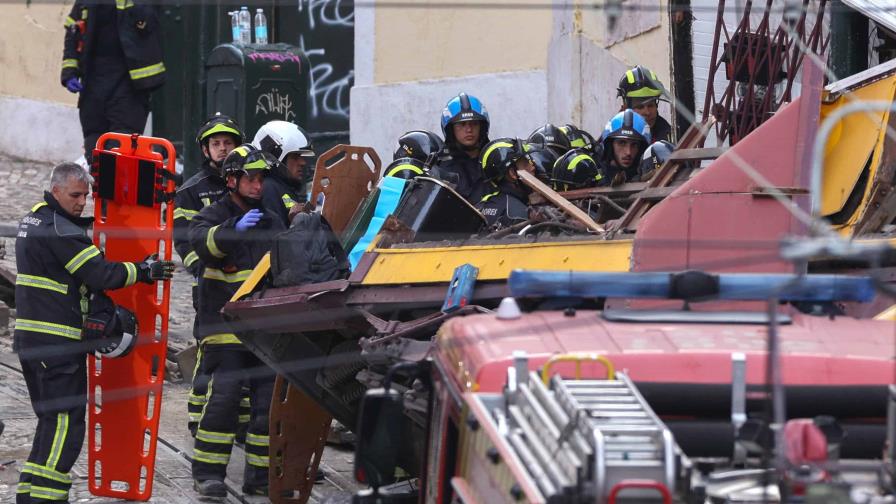 Al menos 15 muertos y 18 heridos en el descarrilamiento de un funicular en Lisboa