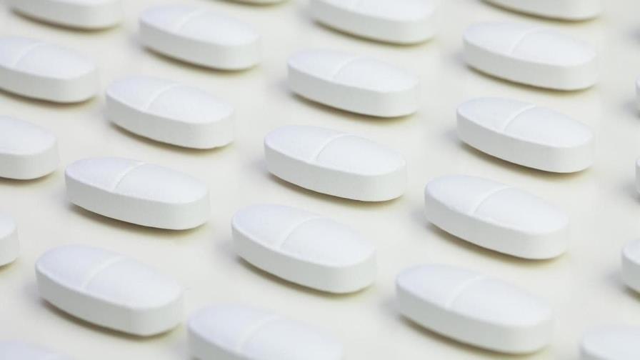 Un niño muere y otro permanece hospitalizado en Cuba tras consumir paracetamol vencido