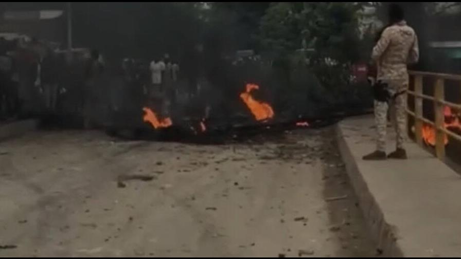 protestas-en-juana-mendez-haiti-tras-asesinato-de-abogado-f61d1299-focus-0-0-896-504