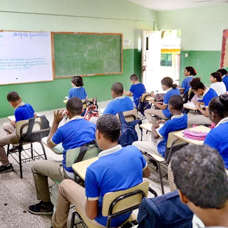 Educación reanuda las clases para este viernes en todo el país