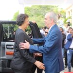 Presidente Abinader recibe a su homóloga de Surinam, Jennifer Geerlings-Simons, en su visita oficial