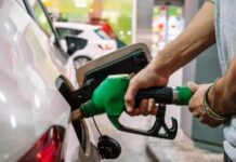 Gobierno congela precios de combustibles